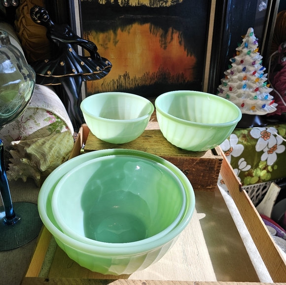 Fire King Jadeite Bowl Set - Picture 6 of 7